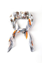 Load image into Gallery viewer, Scarf Delaney

