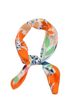 Load image into Gallery viewer, Scarf Capri

