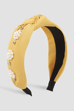 Load image into Gallery viewer, Pastel Flower Pearl Headband
