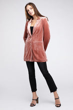 Load image into Gallery viewer, Shiny Velvet Peak Lapel Single Blazer
